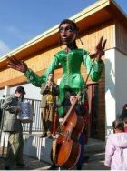 Parade de marionnettes géantes de bellecour au musée Gadagne